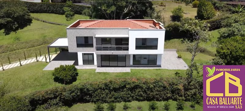 Casa-Finca en Arriendo en Rionegro